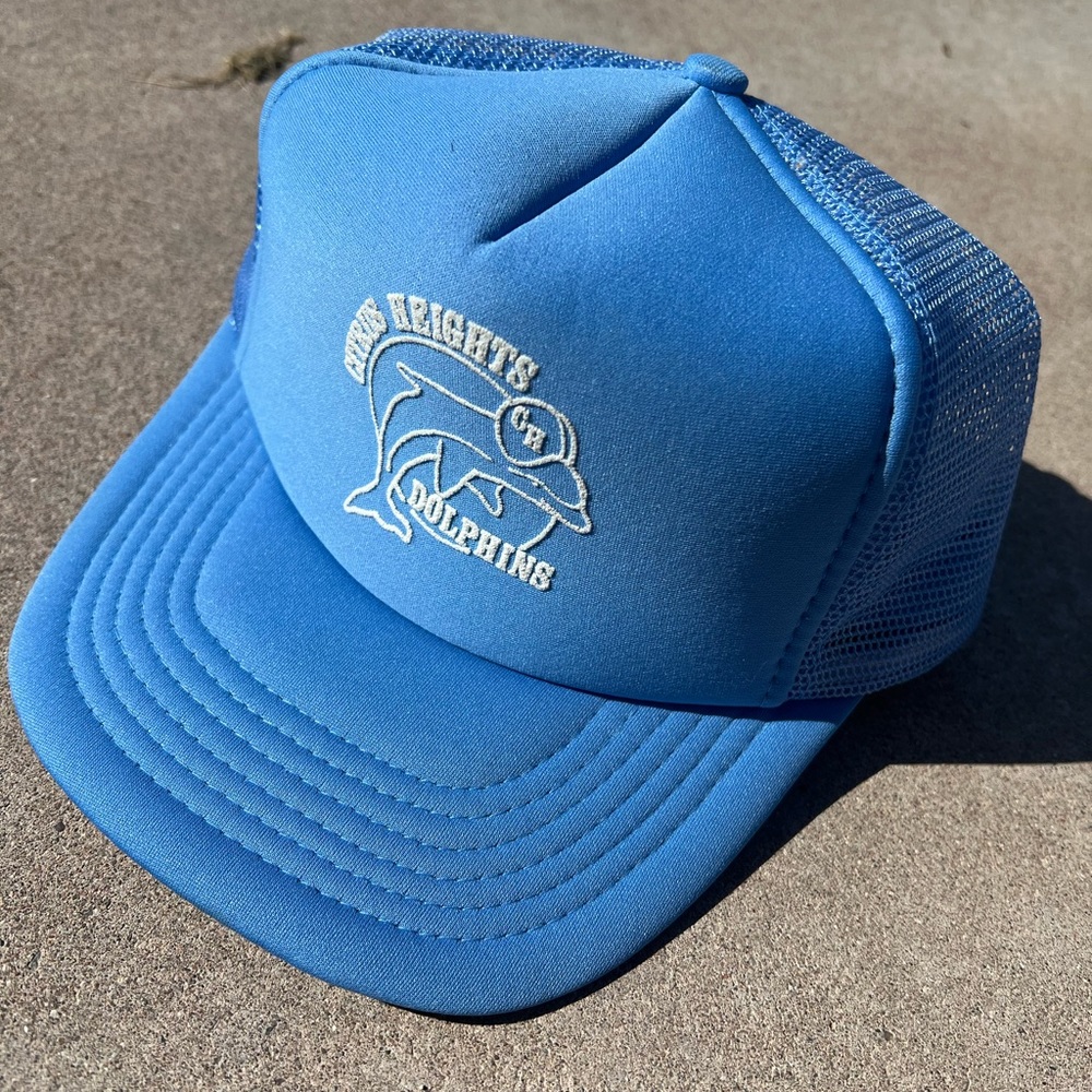 Vintage sporty trucker hat